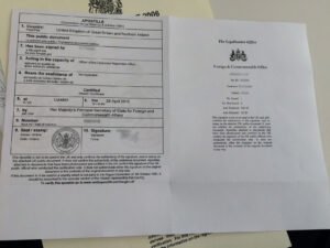 certificado oficial con sello y firma legalizada
