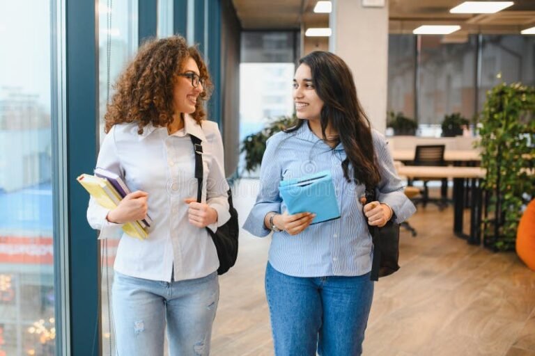 La Fundación Barceló es buena para estudiar carreras universitarias