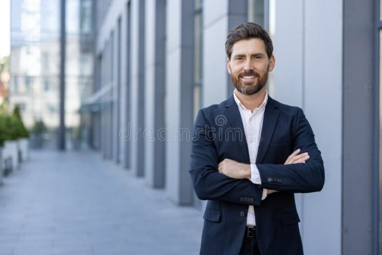 Quién Es El Millonario De Al Lado y Cómo Logró Su Riqueza