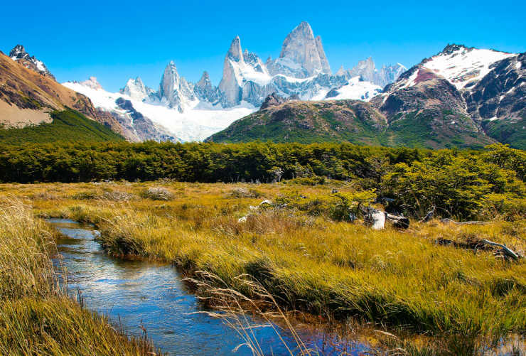 montanas con minerales y paisaje argentino natural
